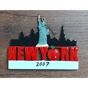 New York City Ornament Big Apple Souvenir Statue Of Liberty Skyline 2007 A5